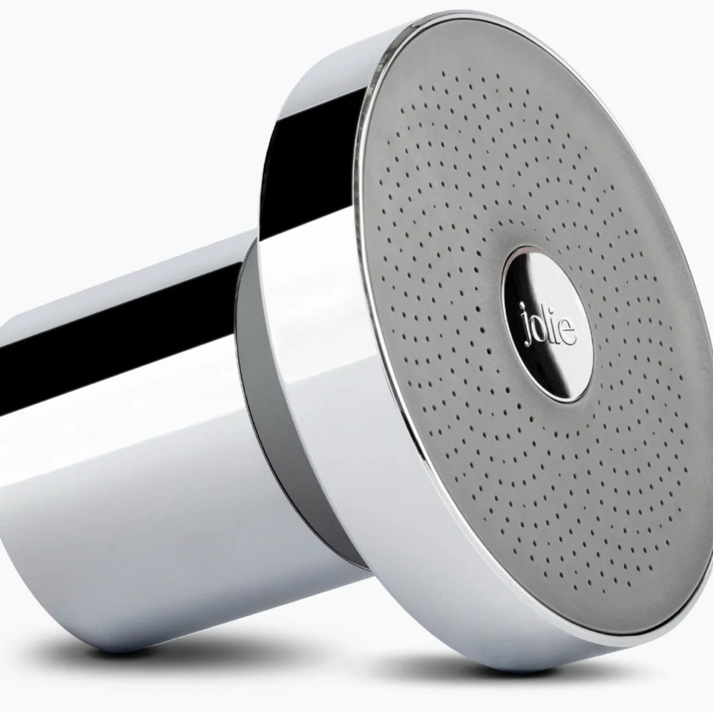 Jolie The Filtered Shower Head Modern Chrome Brand New in Open Box